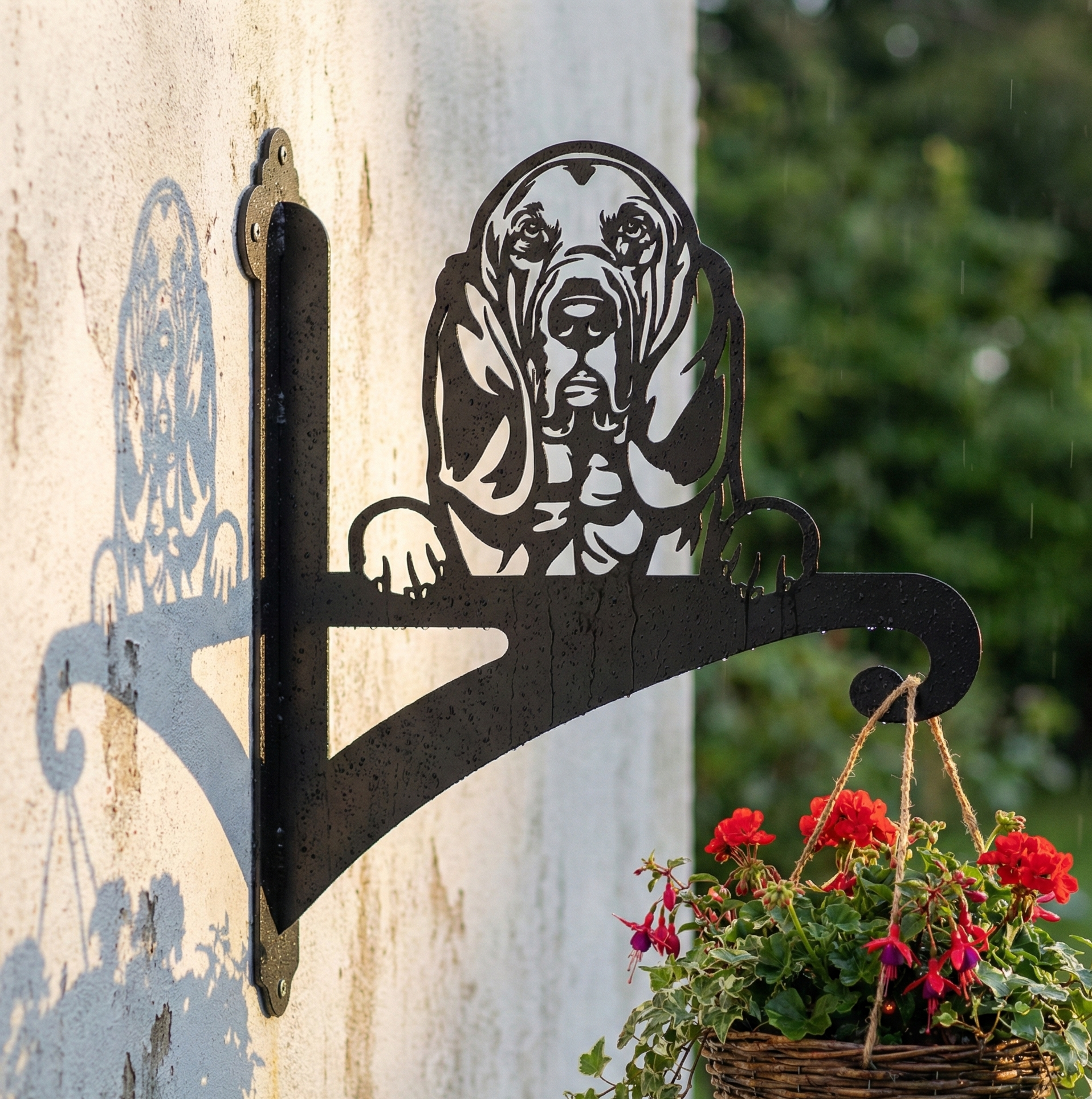 Hanging Basket Bracket Bloodhound