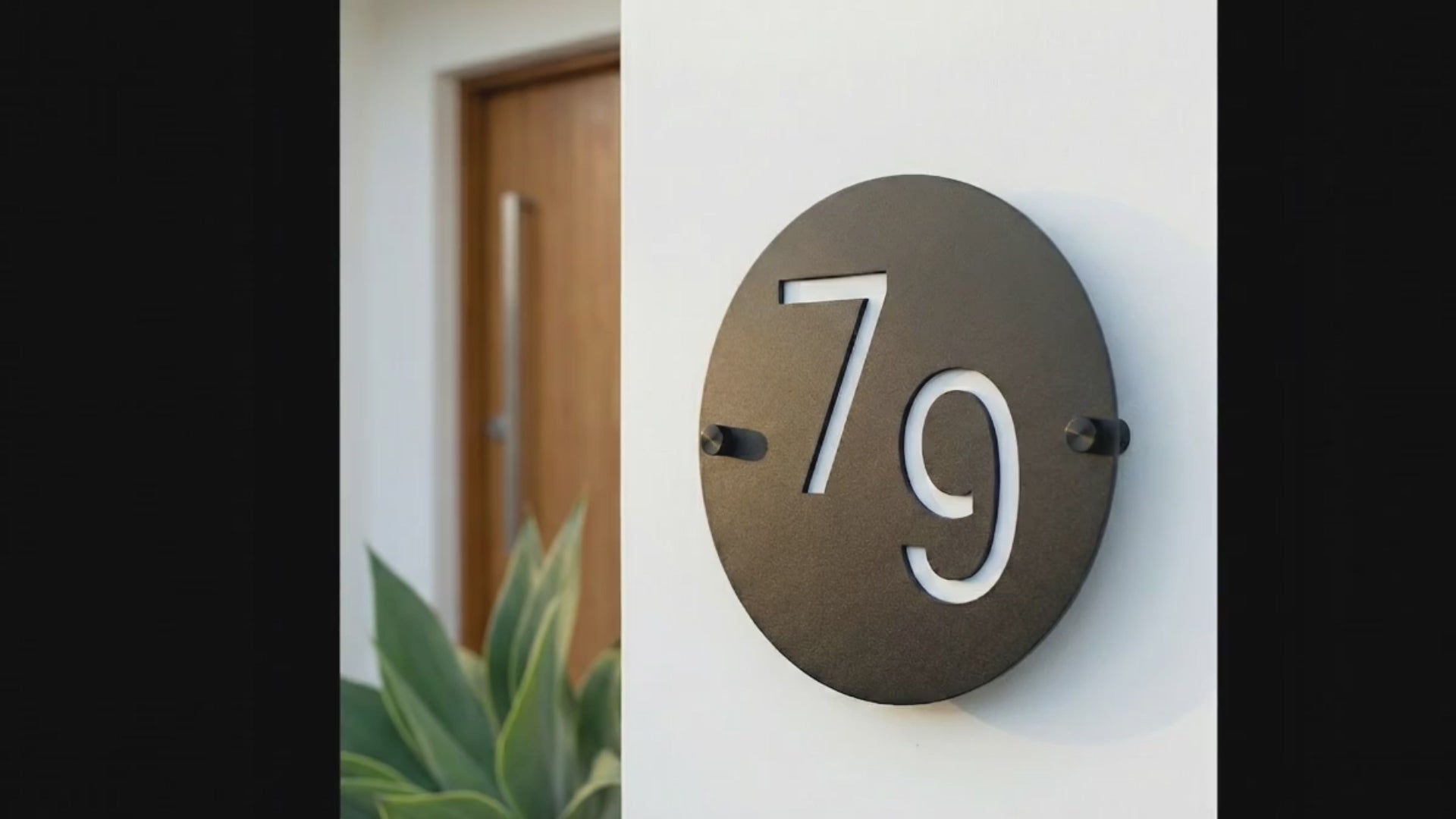 Metal Circular Offset House Number