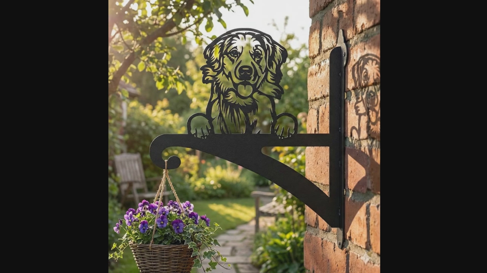 Hanging Basket Bracket Golden Retriever