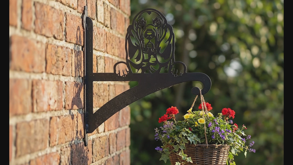 Hanging Basket Bracket Bloodhound