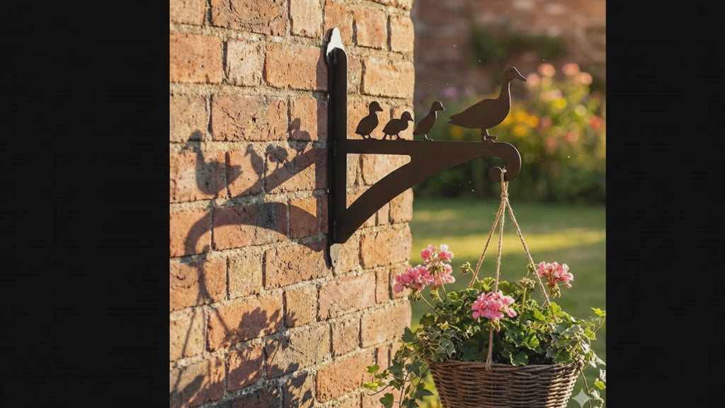 Hanging Basket Bracket Duck Family