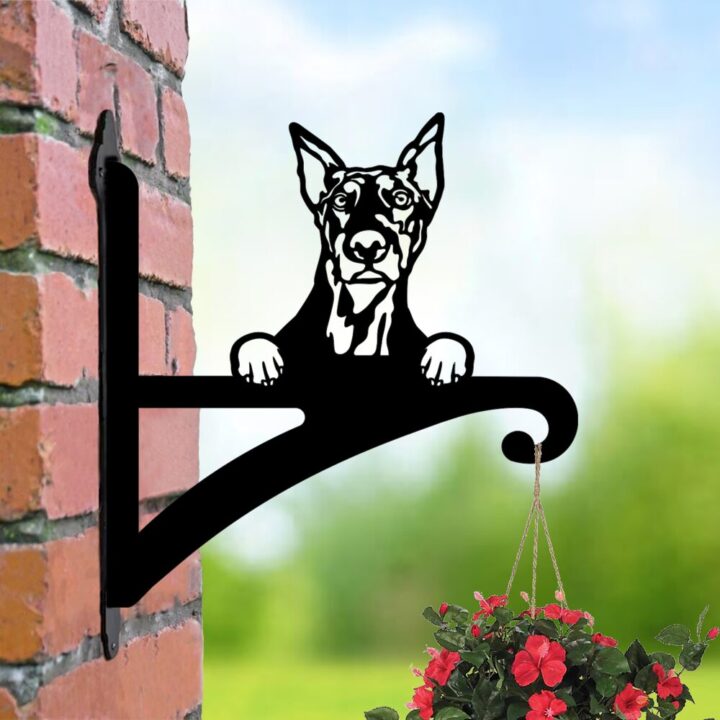 Laser hut hanging basket bracket Dobermann